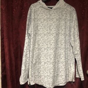 NWOT Heather Gray Shirt with Hood Rue 21